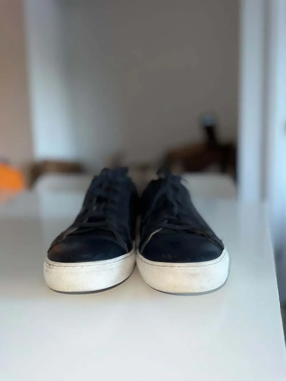 To Boot New York Devin Leather Sneakers Size 11